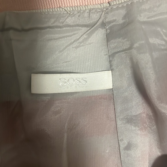 Silk Hugo Boss Skirt in Mint Condition - Picture 4 of 4